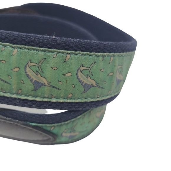 Vineyard Vines | Marlin Swordfish Fabric & Leather Ends Surcingle Belt (Size 32) - Picture 12 of 13